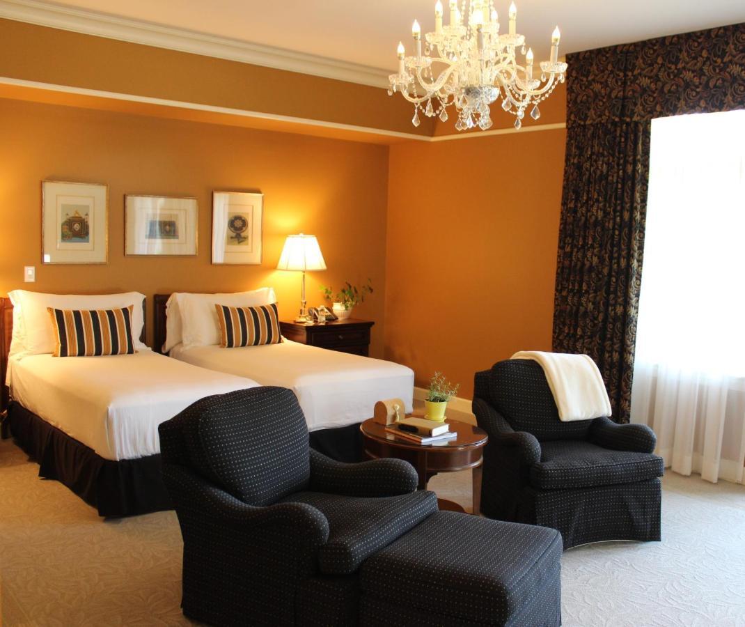 The Bruce Hotel Stratford Bagian luar foto
