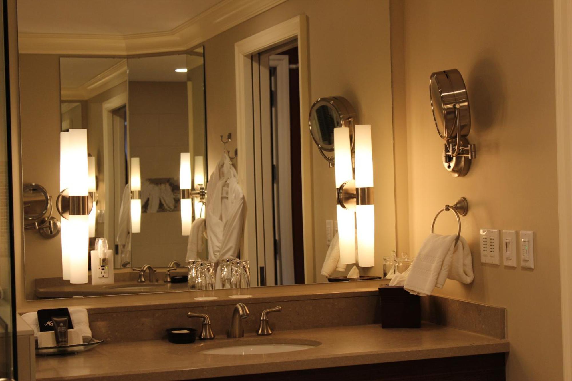The Bruce Hotel Stratford Bagian luar foto