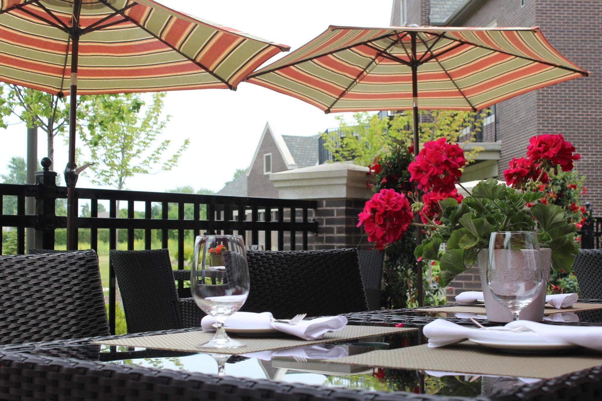 The Bruce Hotel Stratford Bagian luar foto